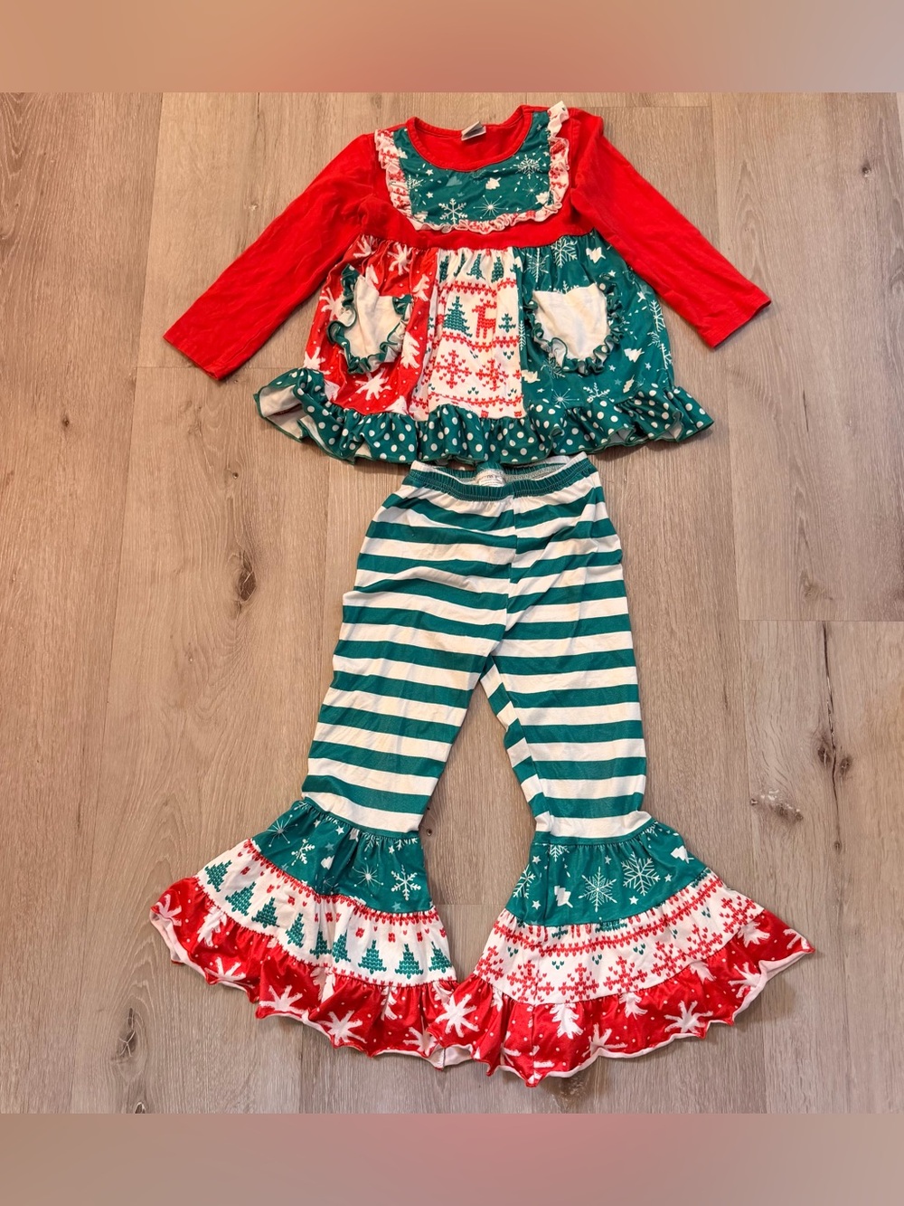 Dash of Glitter Christmas Patchwork Ruffle Bell Bottom Set - Girls Size 6/7